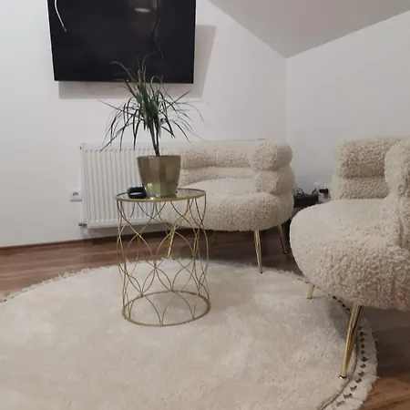 Carna شقة Meduvrsje